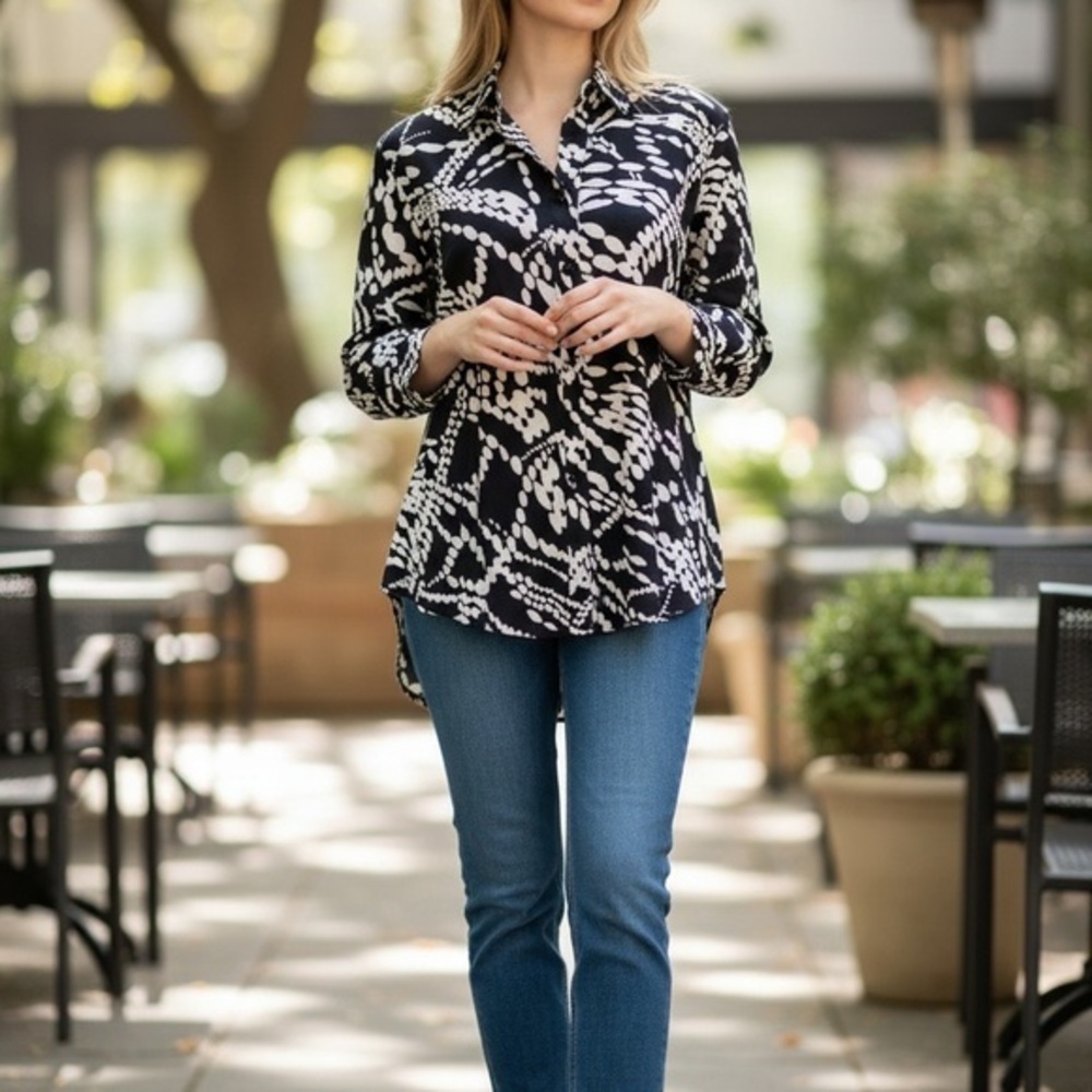 Chicos Wrinkle Resistant Button Down Blouse Size 3